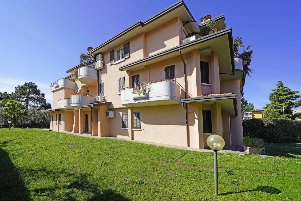 Апартаменты Borgo Del Grillo P2-9 By Wonderful Italy Сирмионе Экстерьер фото